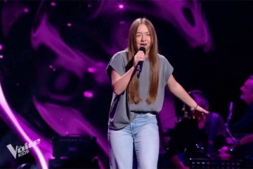 &quot;The Voice Kids&quot; : Guérie d'un cancer, Charlotte réalise son rêve samedi soir sur TF1 (vidéo)