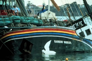 &quot;Qui a coulé le Rainbow Warrior ?&quot; retour sur le plus gros scandale de la Ve République mardi 23 septembre 2025 sur France 2