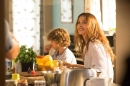 La série &quot;Juste un regard&quot; avec Virginie Ledoyen à revoir sur NOVO19 samedi 13 septembre 2025